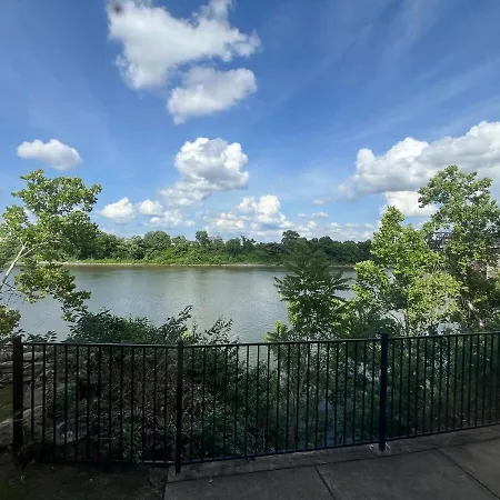 Riverside Rhythm! Waterfront & Walk To Broadway! Nashville