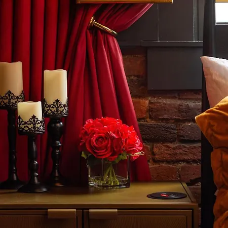 The Songbird-luxury Penthouse Steps To Broadway Nashville