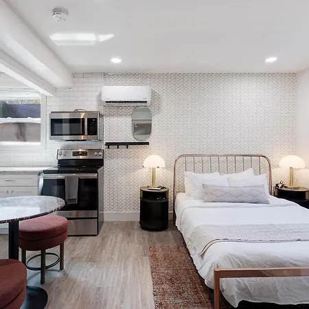 1705 State Street 5*