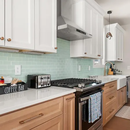 Germantown Gem 4br | Sleeps 10 | Minutes To Downtown Holiday home Nashville