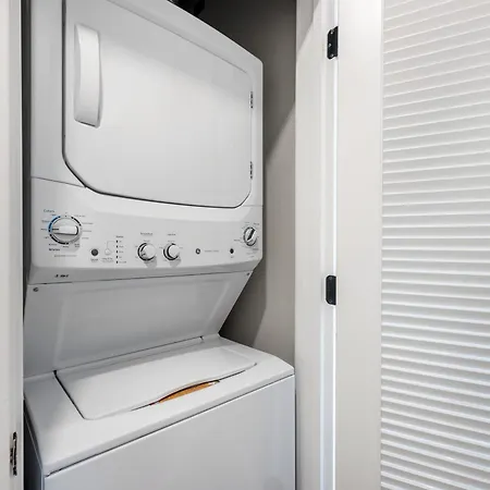Verse - Pool & Gym - Mins To Broadway Holiday home Nashville