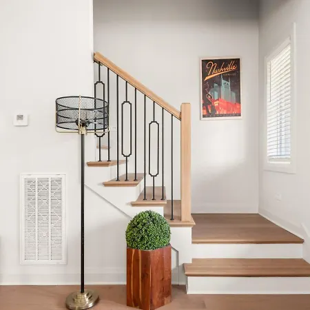 Germantown Gem 4br | Sleeps 10 | Minutes To Downtown Nashville