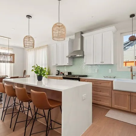 Germantown Gem 4br | Sleeps 10 | Minutes To Downtown
