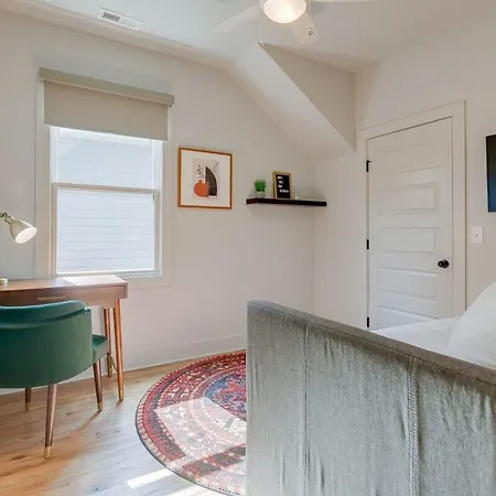 Spacious And Walkable East Nash Designer Twin Homes Sleep 20 With Smart Tvs Workspaces And Fast Wifi 2 Garages And Full Kitchens Walk To Mas Tacos 10 Min To Broadway 24 Hr Hospitality Nashville