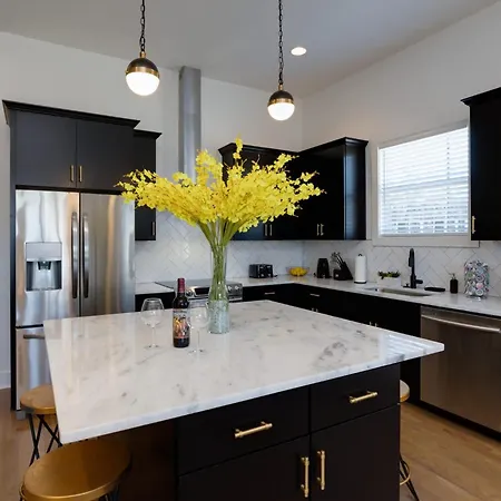 Holiday home Twin Townhomes - 8br Sleeps 24 Near Dt