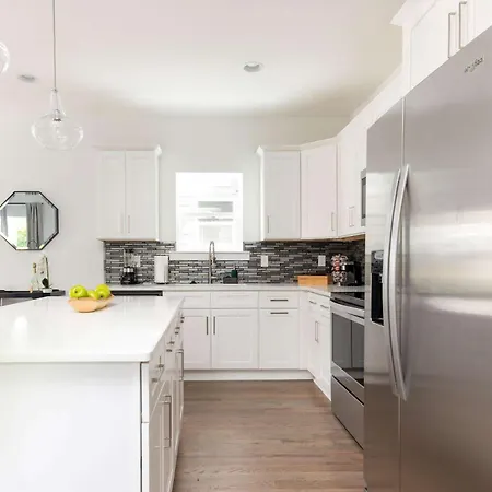 Holiday home Spacious 4br Townhome X2 Near Dt & Broadway Nashville