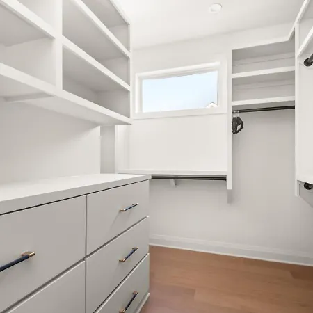 Germantown Gem 4br | Sleeps 10 | Minutes To Downtown Holiday home *