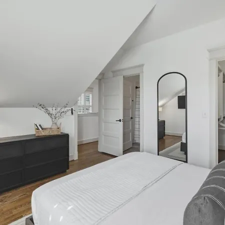 Sylvan Park With Fenced-in Yard, Porch, And Parking Holiday home Nashville
