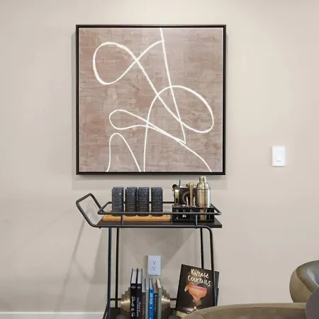 Upscale In Downtown With Pool, Balcony, Gym And Garage Apartment