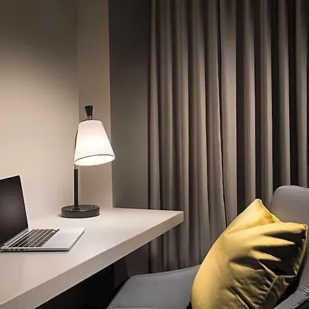 Marriott At Vanderbilt Hotel 4*
