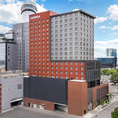 Hotel Cambria Downtown