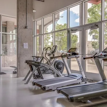 Furnished East Nashville Condo | Parking + Rooftop Holiday home Nashville