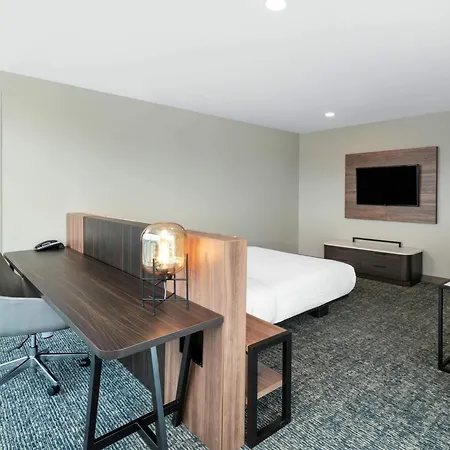 Hotel La Quinta & By Wyndham Downtown Stadium 3*