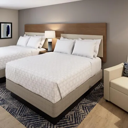 Hotel Candlewood - South By Ihg 3*