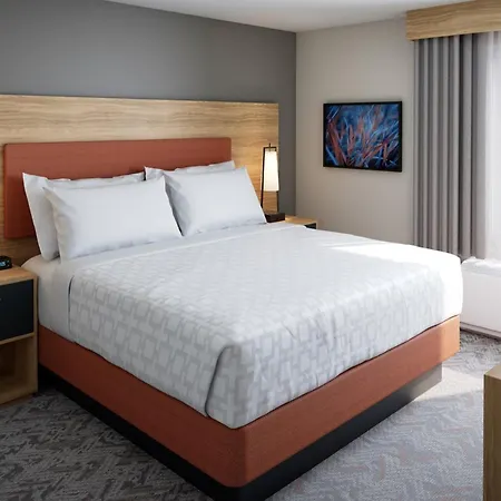Candlewood - South By Ihg