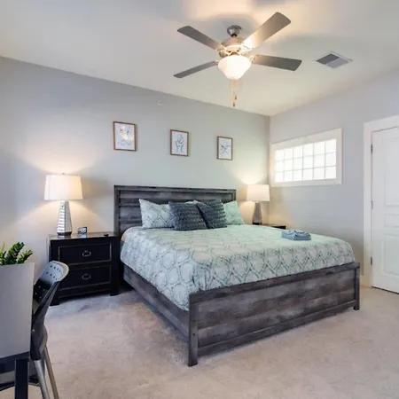 West End Townhome With 2 En-suites And Free Private Parking Nashville