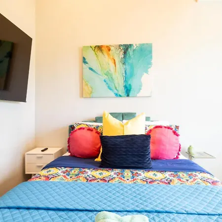 Heights Townhome With Free Parking & 3 Baths Nashville