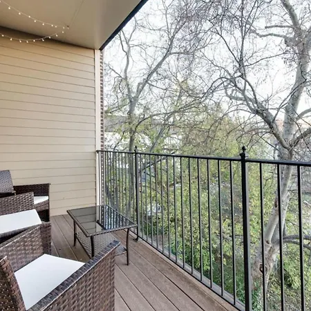 Three-level West End With Private Office And Free Secured Parking Nashville