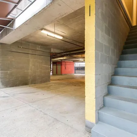 Modern 3-story West End - Free 2-car Garage Nashville