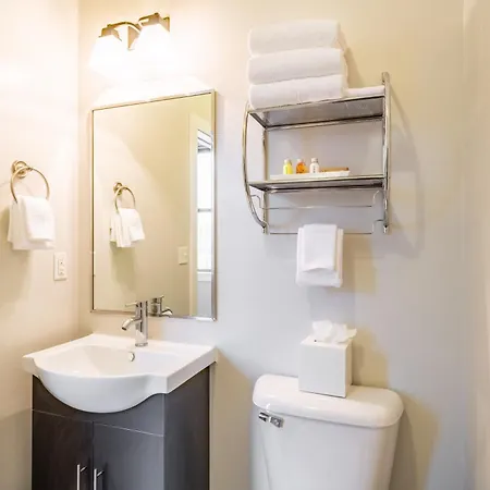 Apartment Cozysuites At Music Row