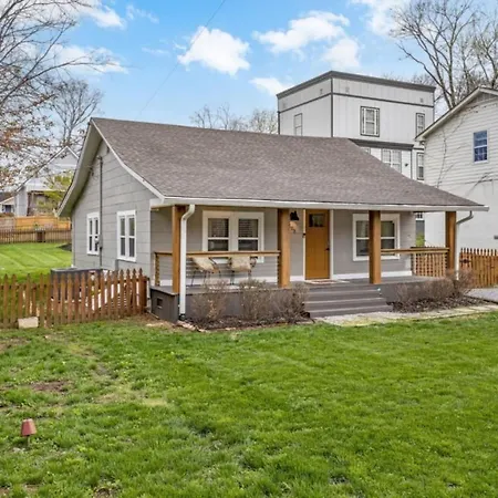 Holiday home Space Cowboy And Firepit Huge Yard Close2downtown Nashville