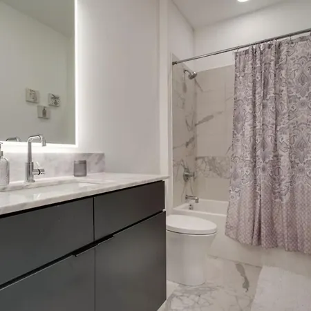 The Riverfront Vip - Walk To Broadway & Nissan Stadium - Free Garage Nashville