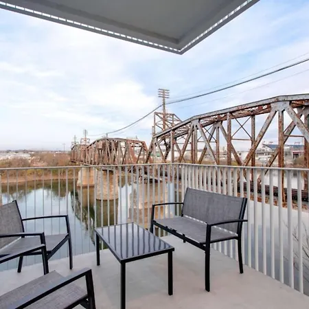 Apartment The Riverfront Vip - Walk To Broadway & Nissan Stadium - Free Garage