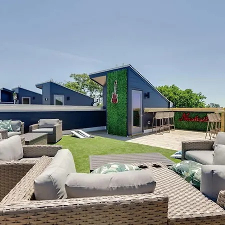 New East Oasis 13beds Roofdeck Free Parking Holiday home