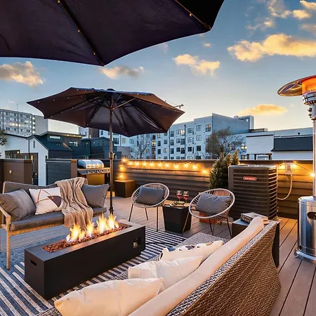 Holiday home Nash Chic Near Dt Rooftop Luxe Comfort *