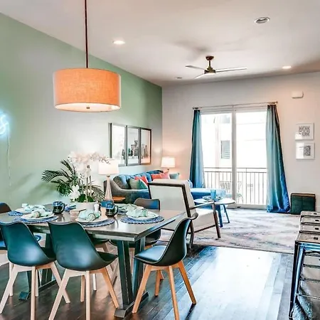 Game And Skydeck - Book Today Holiday home Nashville