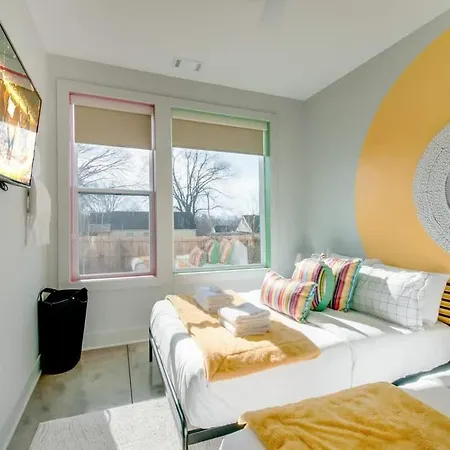 East Nash Lux - 13 Beds & Views Nashville