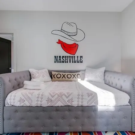 Holiday home East Nash Lux - 13 Beds & Views