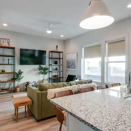 Holiday home East Nash Lux - 13 Beds & Views