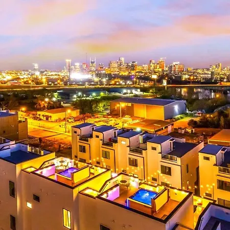 New Nash Eras - Rooftop Decks With Hot Tub - 15 Beds Holiday home Nashville