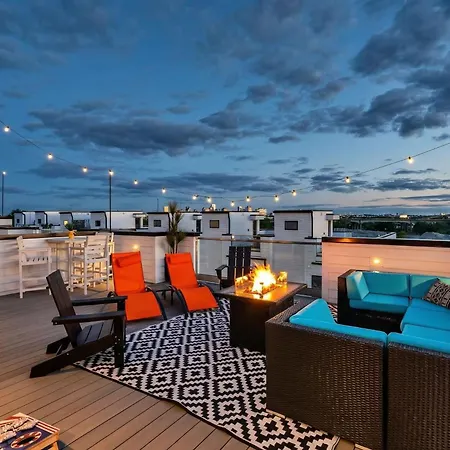 New We Roll Rooftop - Hot Tub With Views - 13 Beds Holiday home *