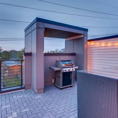 Beautiful 3 Bedroom! Near Broadway-12th S-gulch Nashville
