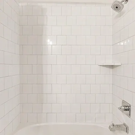 Beautiful Balcony Sleeps 12 4 Miles From Broadway Nashville