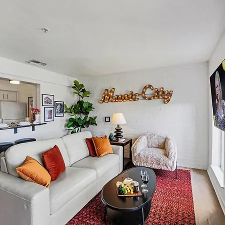 Holiday home - 914 1st Ave N