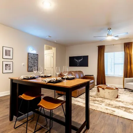2br, Haven At Gulch W/ Rooftop Pool & Views Apartment Nashville
