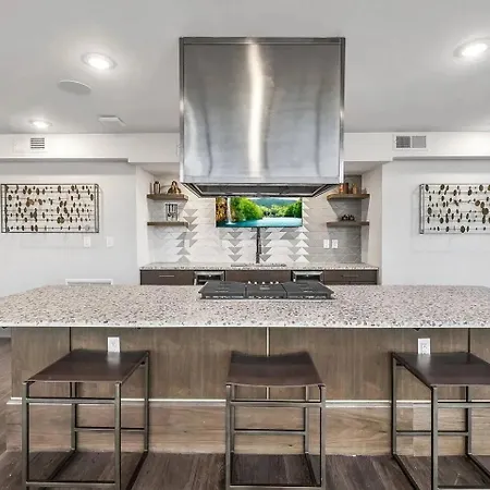 2br, Haven At Gulch W/ Rooftop Pool & Views Nashville