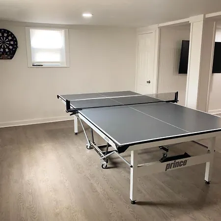 Holiday home The Playhouse: 4br With Spa, Basketball & Games Nashville