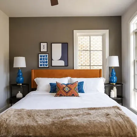 2 West End Homes With Stunning Rooftop Views