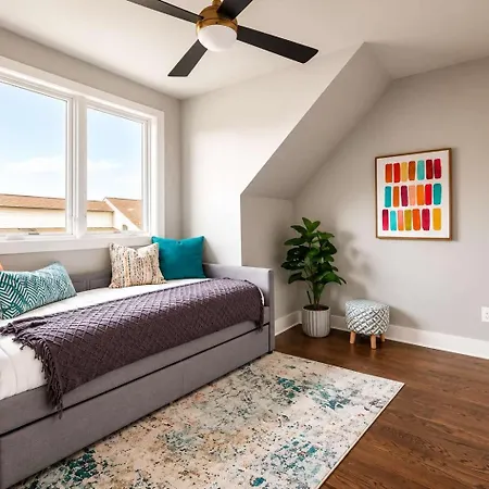2 West End Homes With Stunning Rooftop Views *
