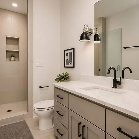 2 West End Homes With Stunning Rooftop Views * Nashville