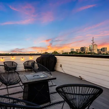 Stylish Skyline Views * Nashville