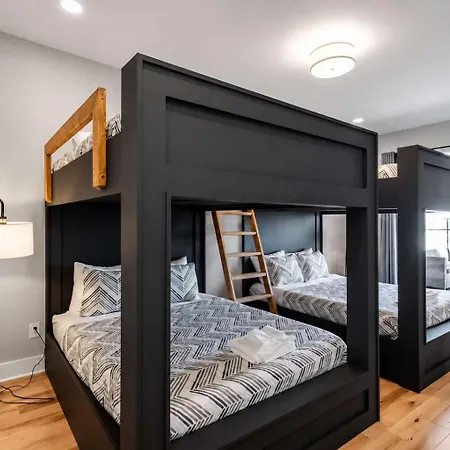 Duo Retreat Private Rooftops *