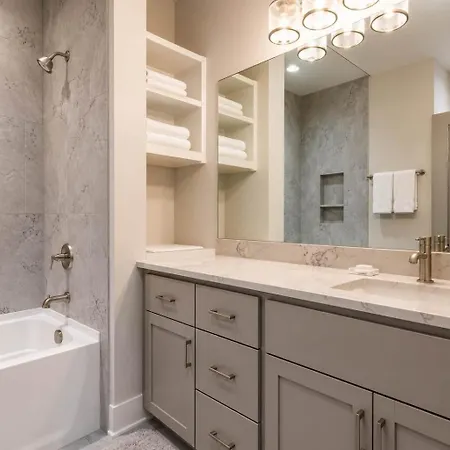 Two New Homes Sleeps Up To 24 Holiday home