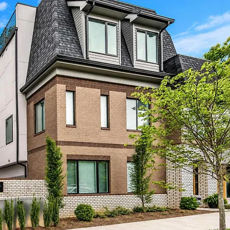 Scovel Row Rooftop Near Broadway Holiday home Nashville