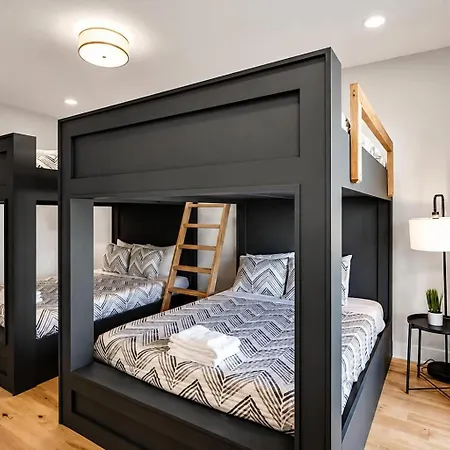 Duo Retreat Private Rooftops *