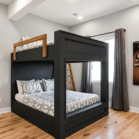 Duo Retreat Private Rooftops Nashville